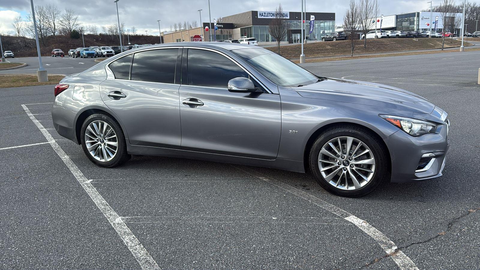 2019 Infiniti Q50 3.0t LUXE photo 2