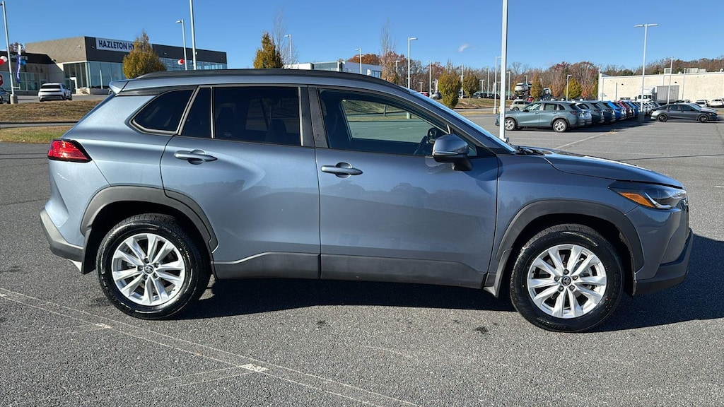 Used 2023 Toyota Corolla Cross LE SUV