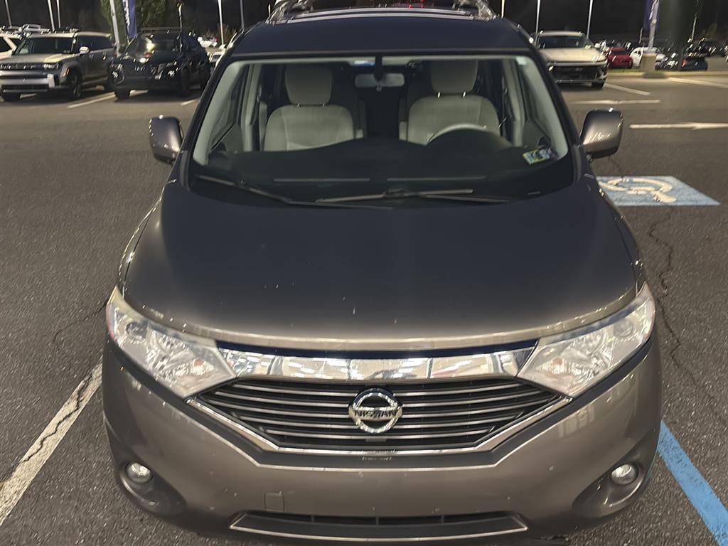 2015 Nissan Quest SV photo 3