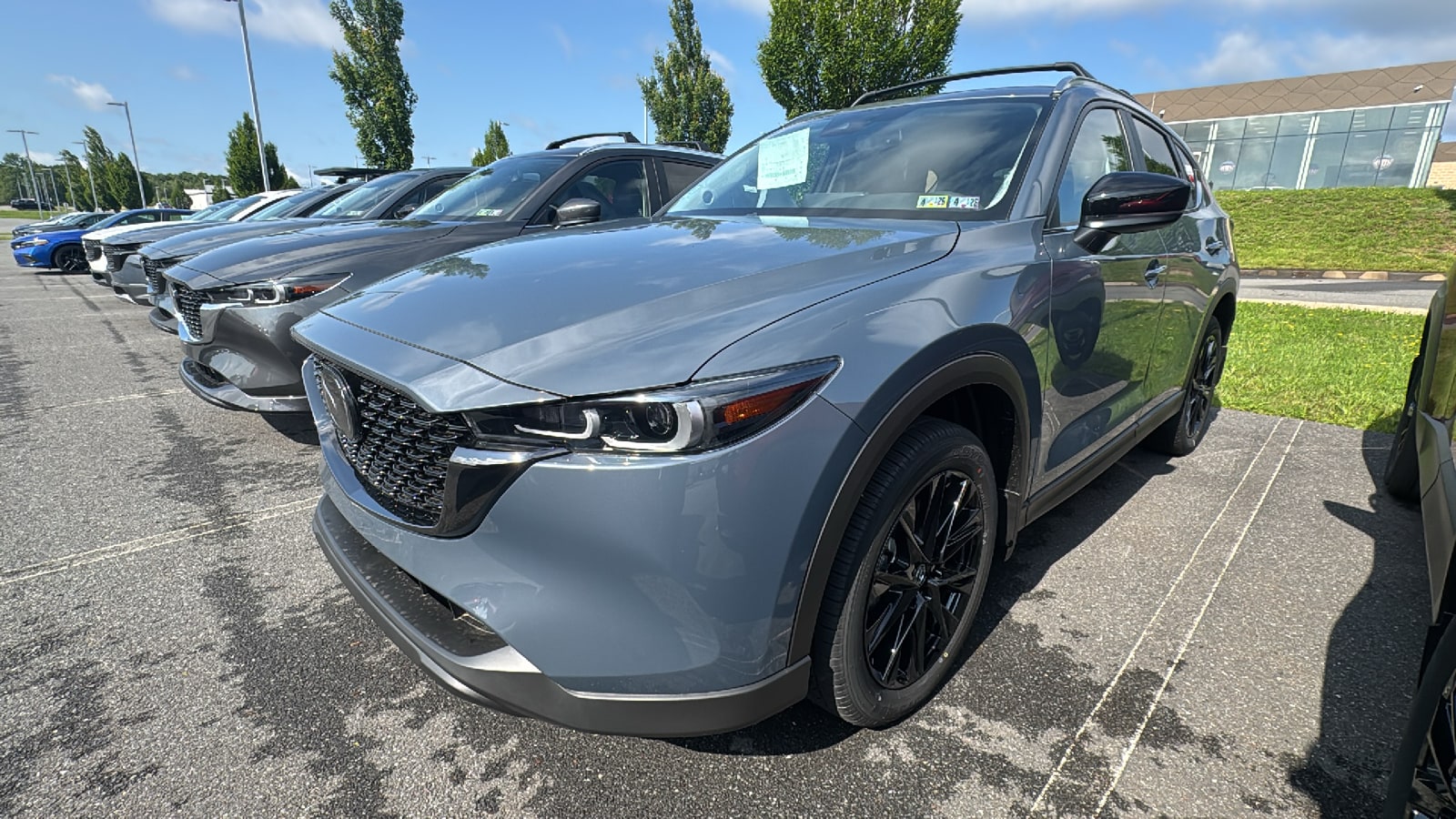 2025 Mazda CX-5 S Carbon Edition's photo