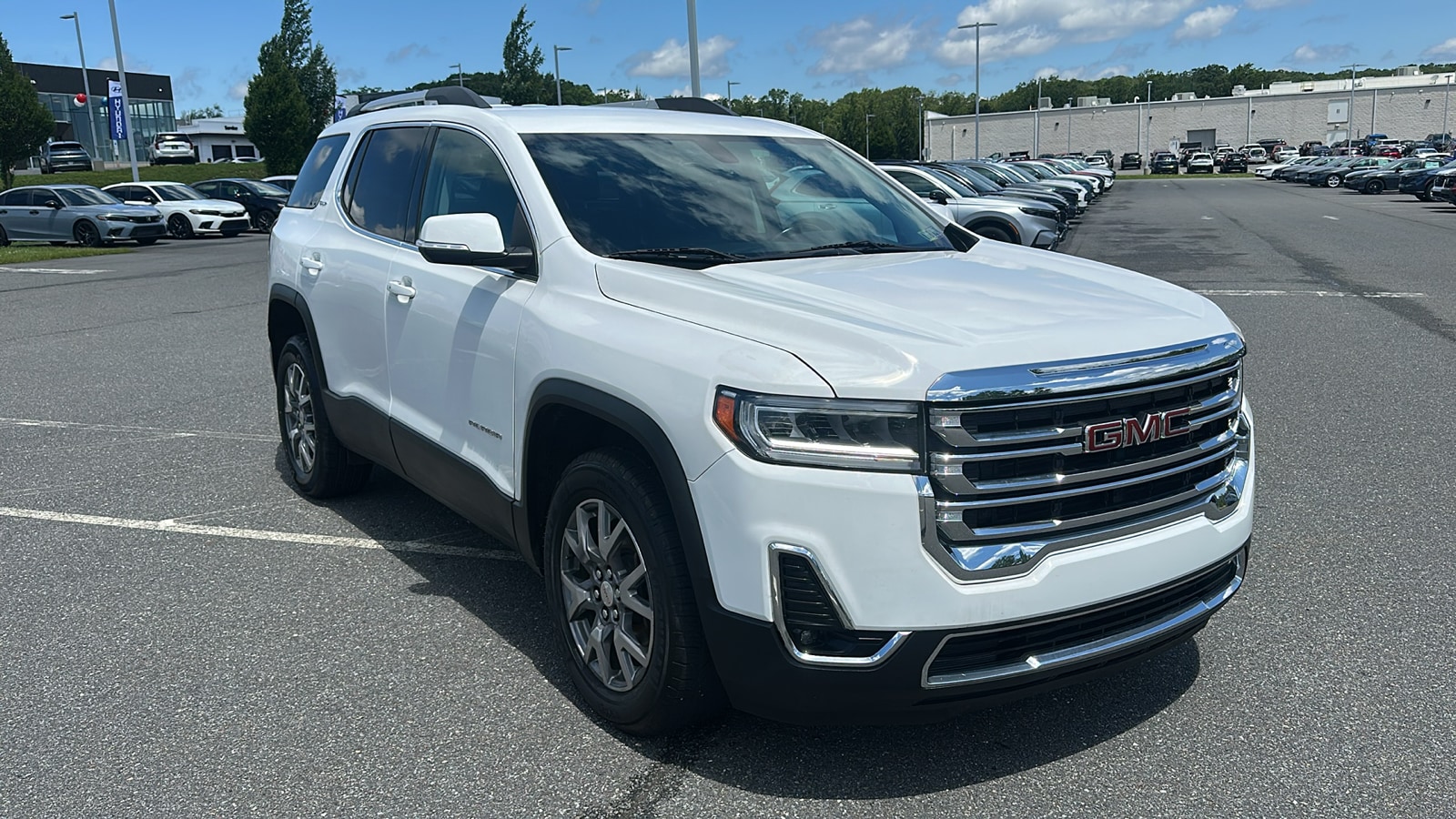 2020 GMC Acadia SLT's photo