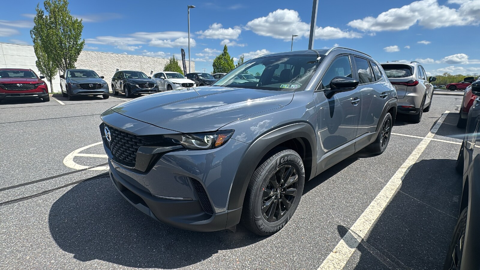 2025 Mazda CX-50 2.5 S Premium photo 3