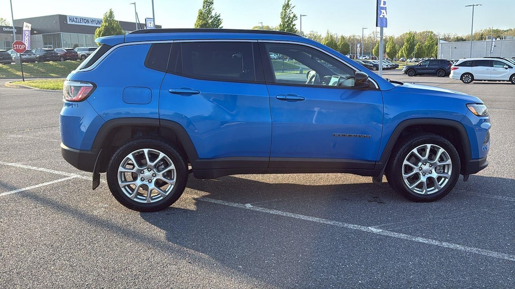 Used 2023 Jeep Compass Latitude Lux SUV