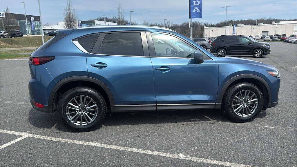 Used 2017 Mazda Mazda CX-5 Touring SUV