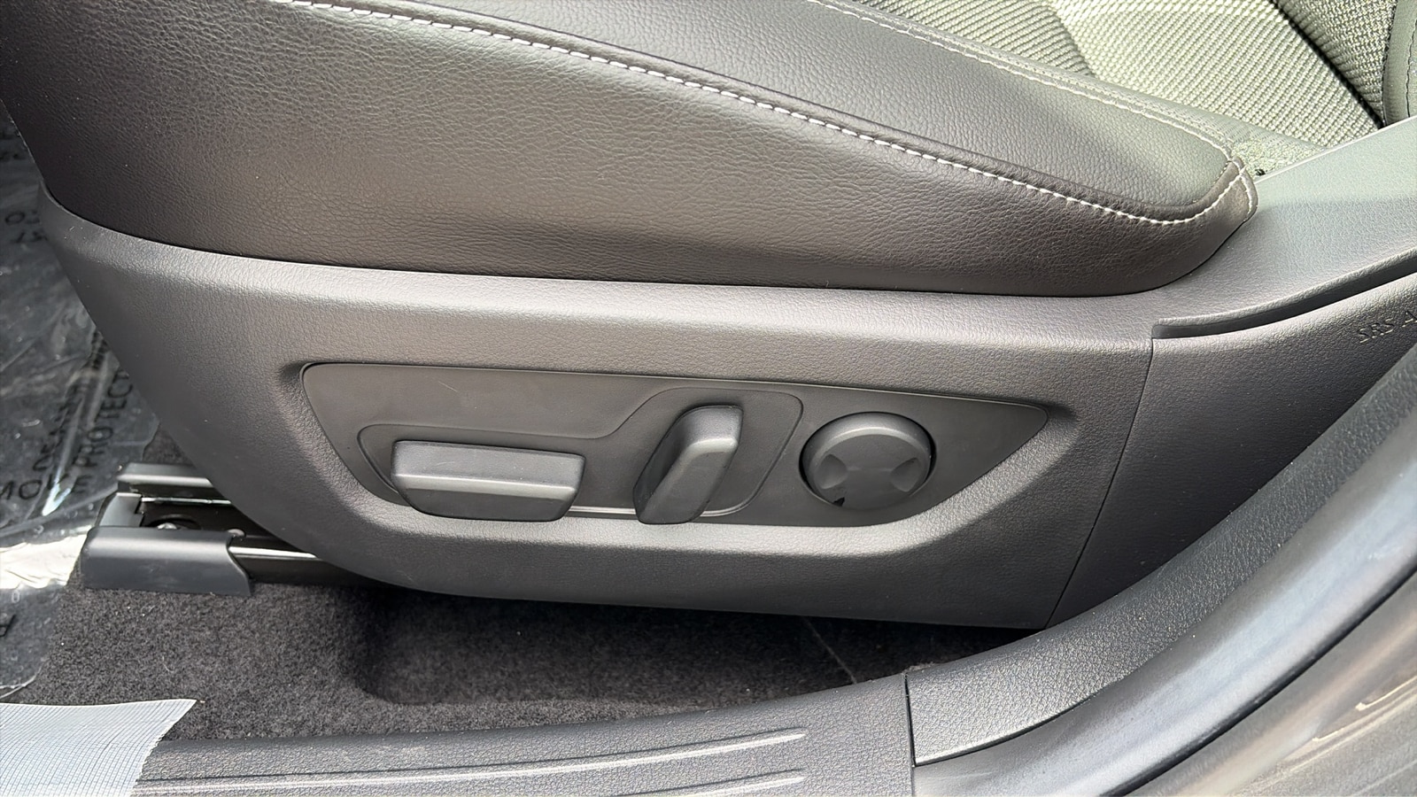 2025 Mazda CX-50 Preferred - Photo 11