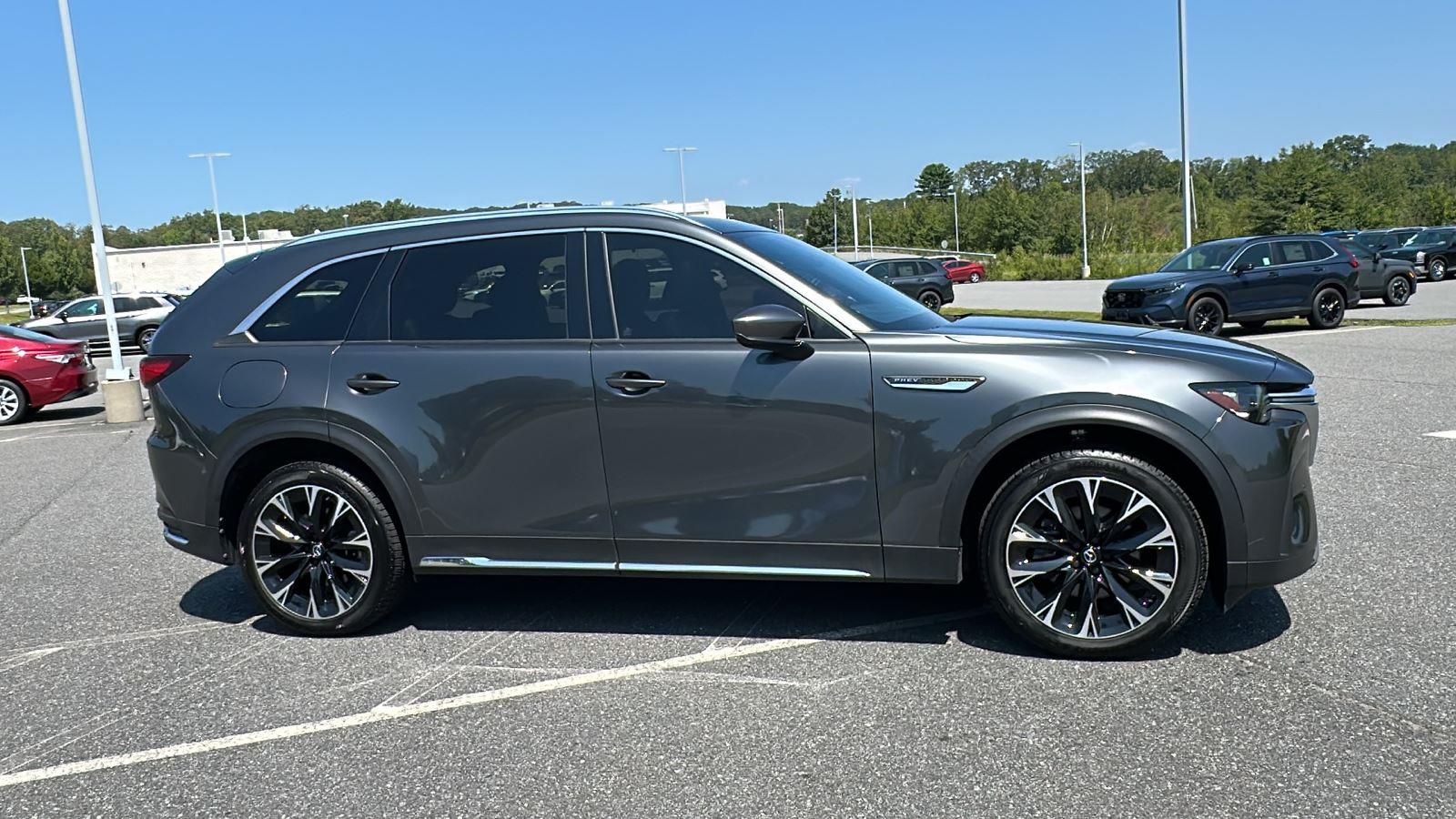 2024 Mazda CX-90 Plug-in Hybrid Premium Plus photo 4