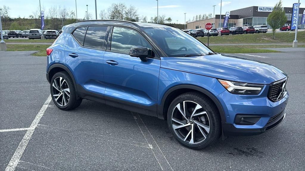 Used 2019 Volvo XC40 T5 R-Design SUV