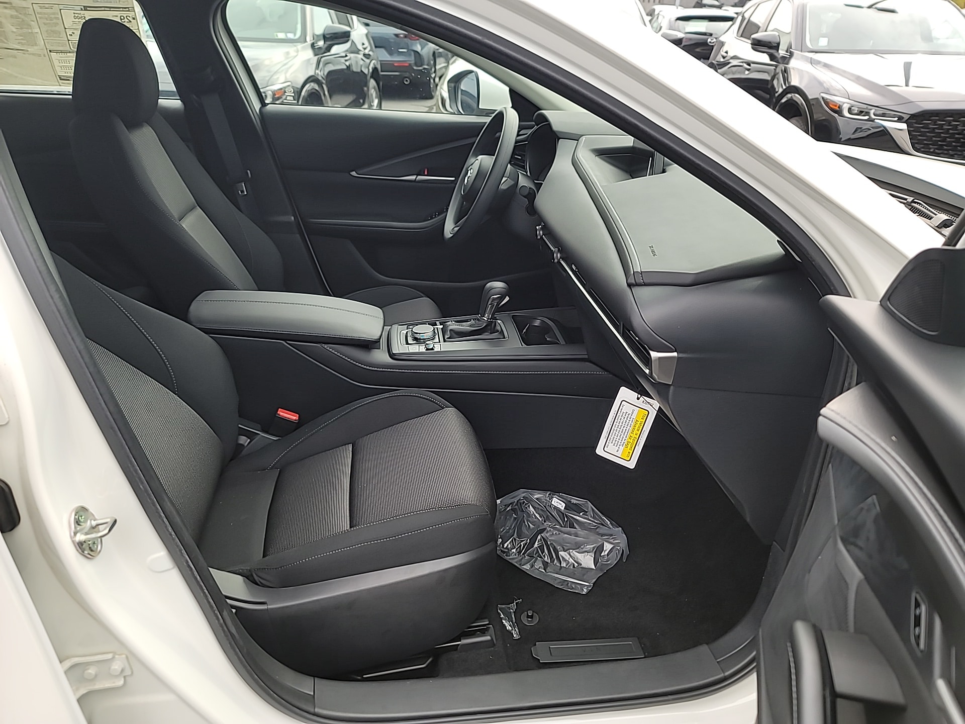 2025 Mazda CX-30 S - Photo 27