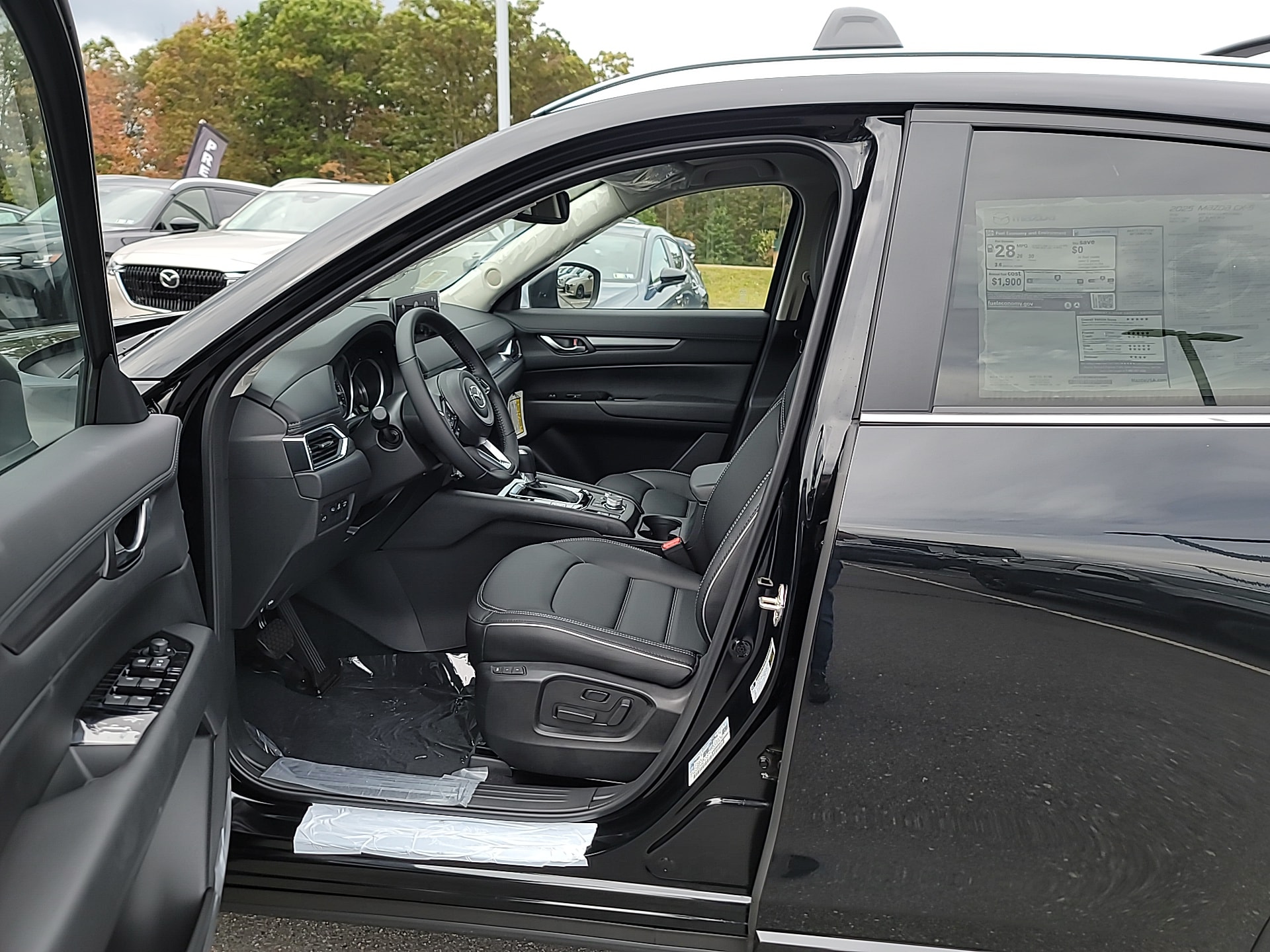 2025 Mazda CX-5 - Photo 8