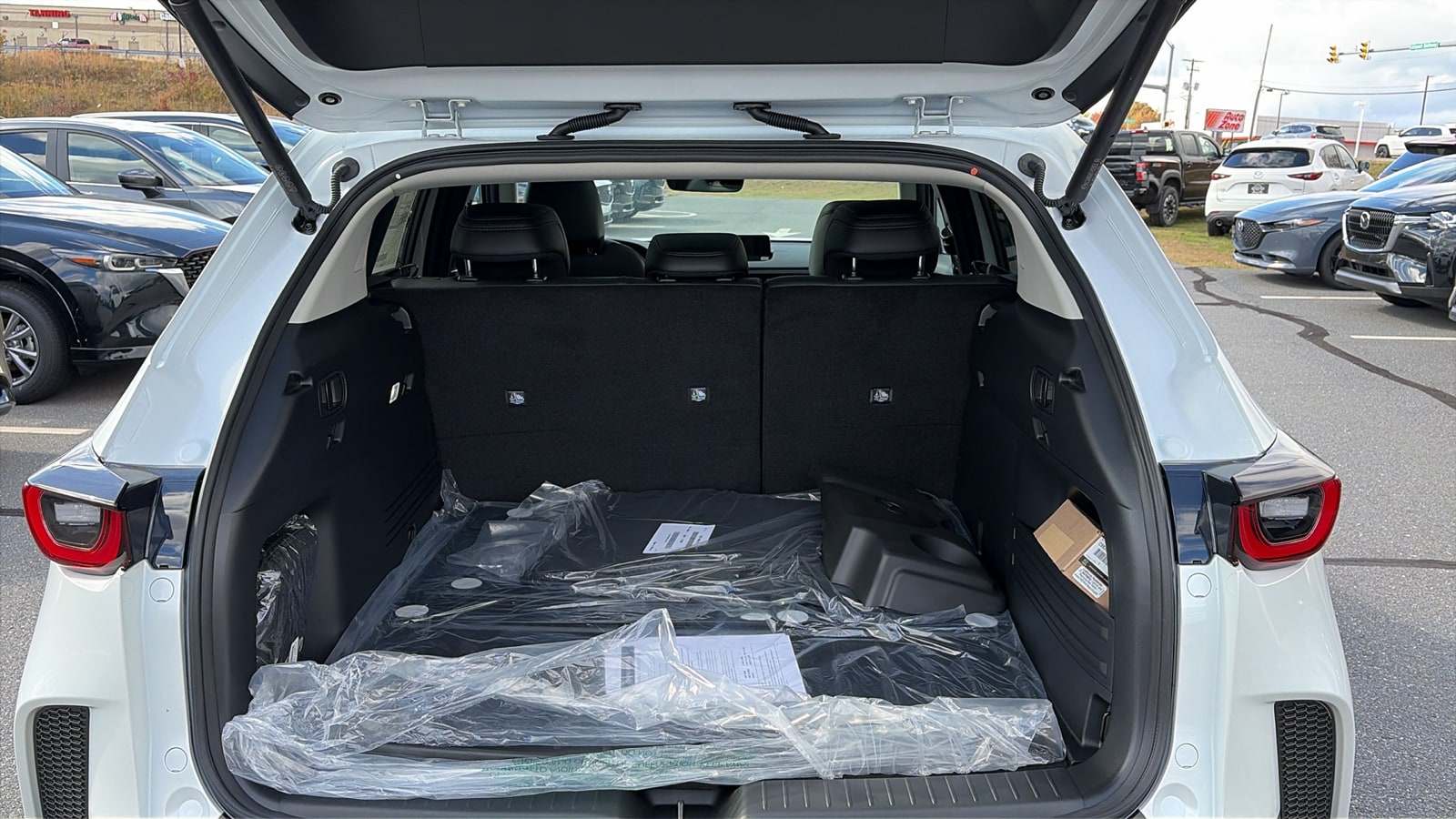 2025 Mazda CX-50 Premium - Photo 28
