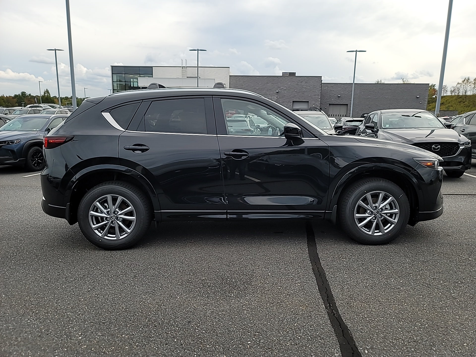 2025 Mazda CX-5 - Photo 7