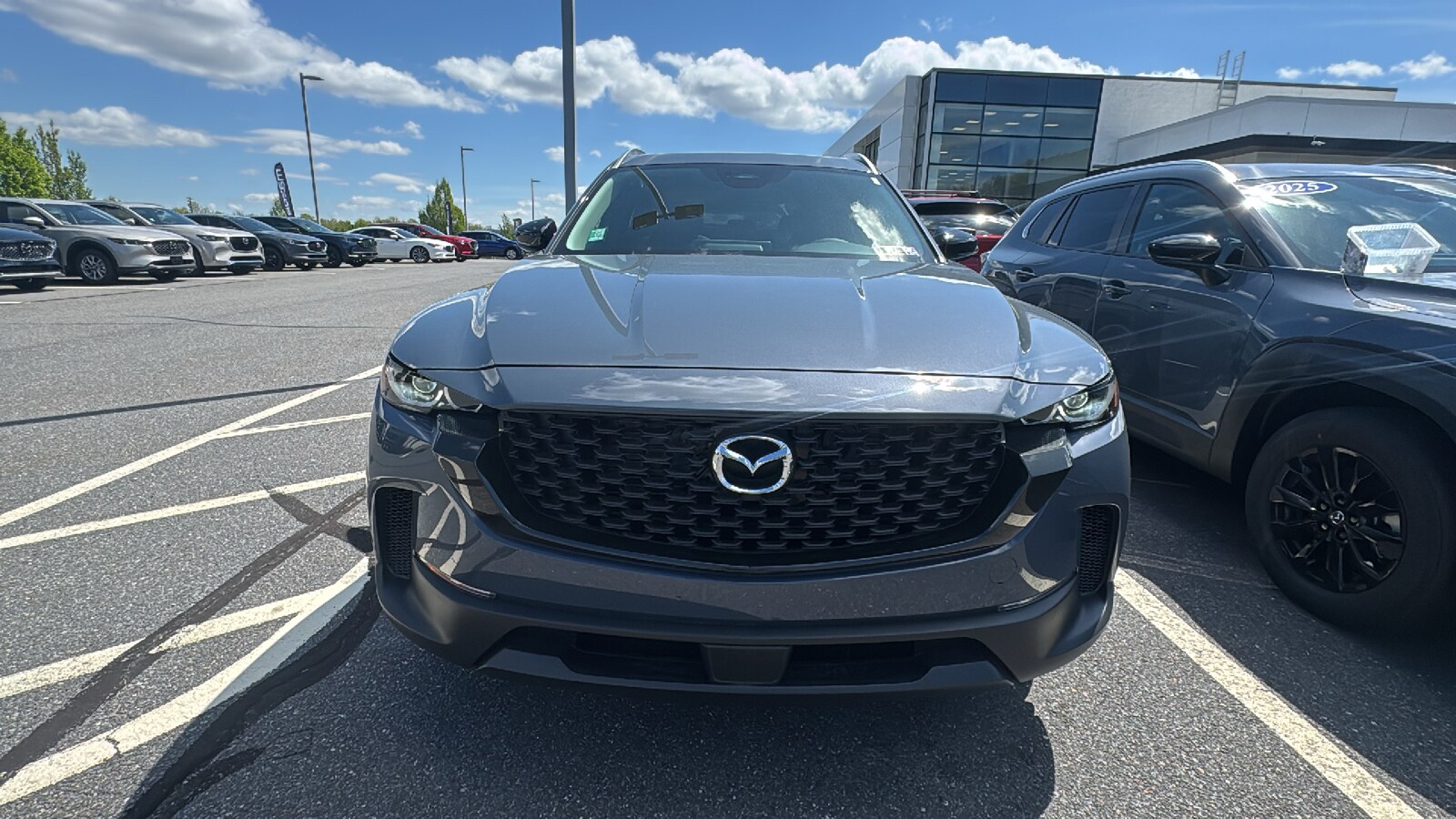 2025 Mazda CX-50 2.5 S Premium photo 2