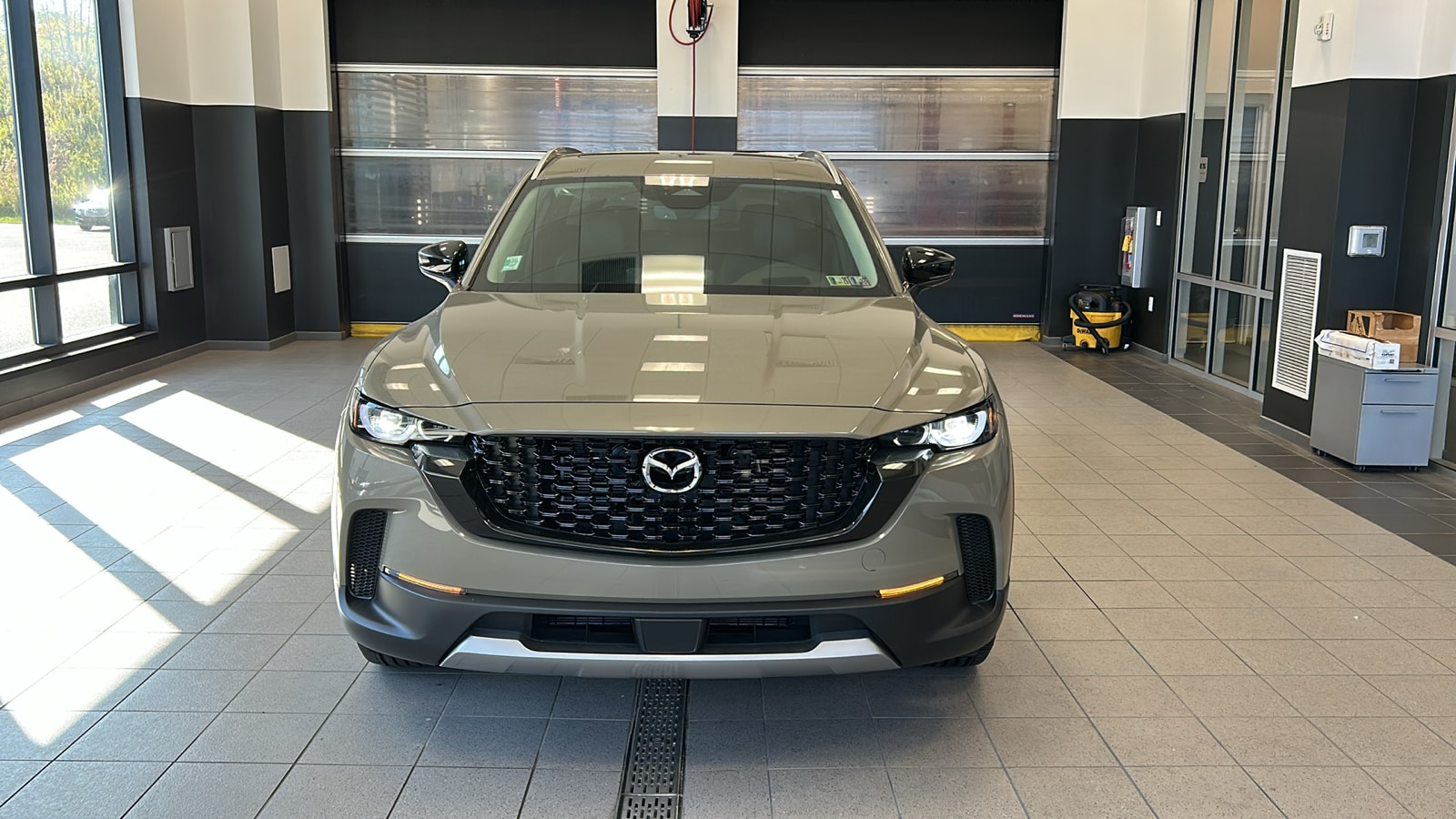 2025 Mazda CX-50 Premium's photo