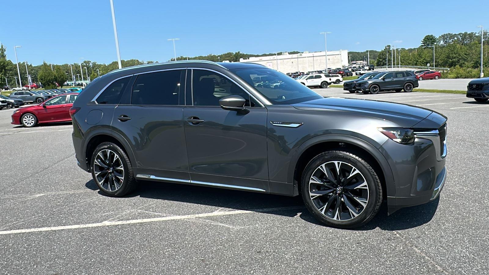 2024 Mazda CX-90 Plug-in Hybrid Premium Plus photo 3
