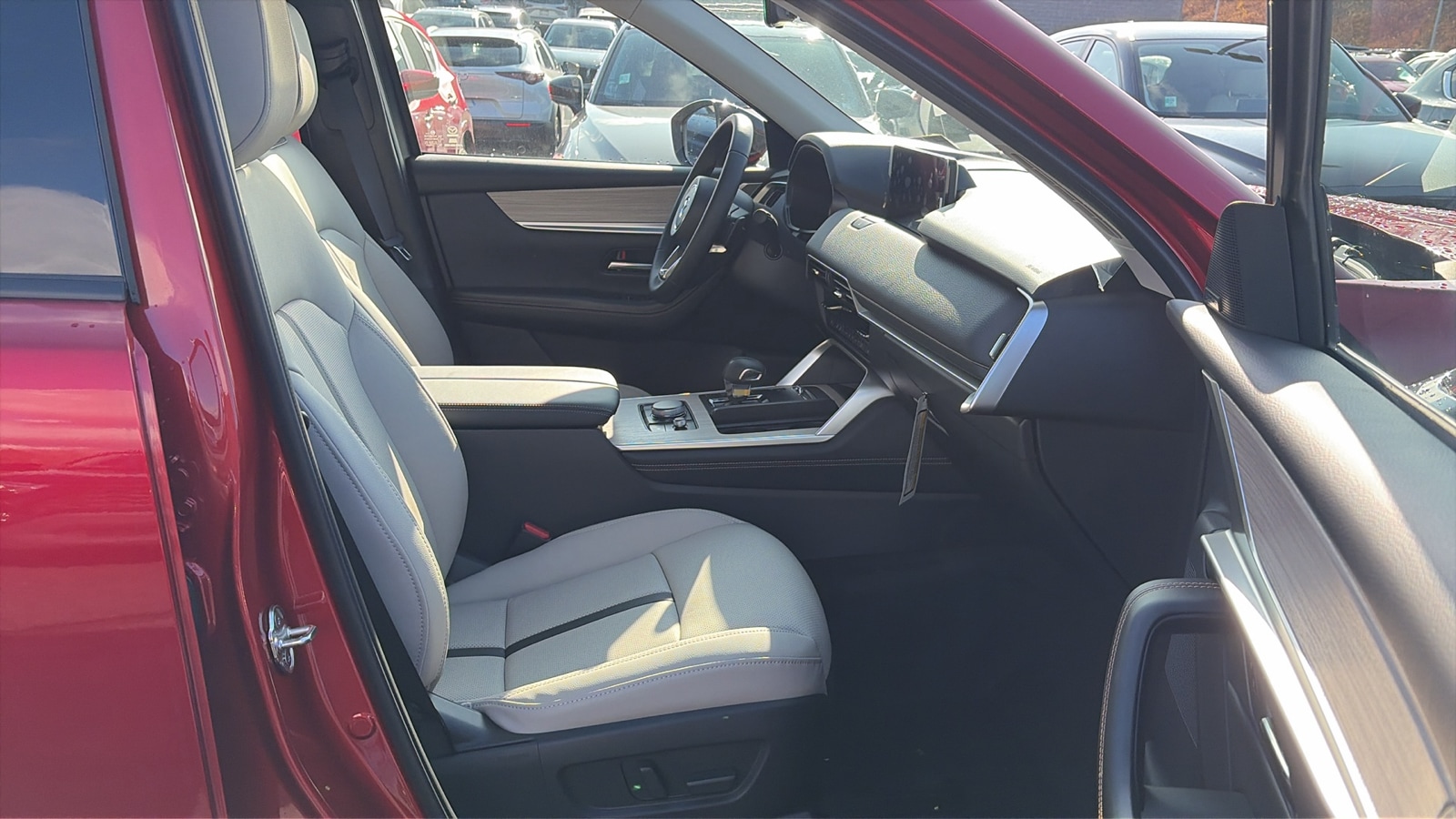 2025 Mazda CX-70 Premium Package - Photo 35