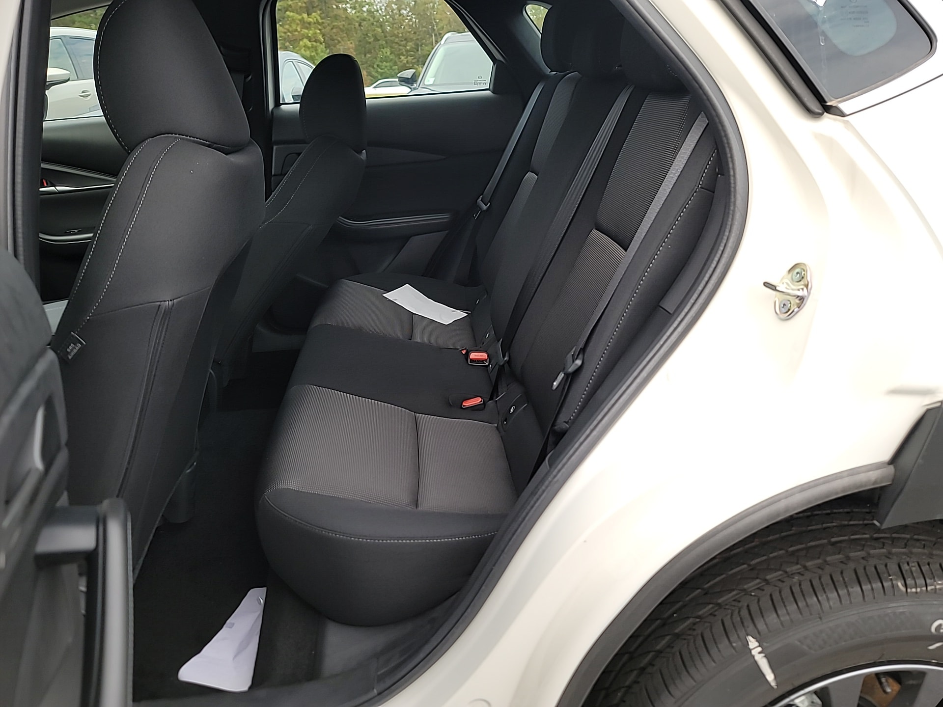 2025 Mazda CX-30 S - Photo 21