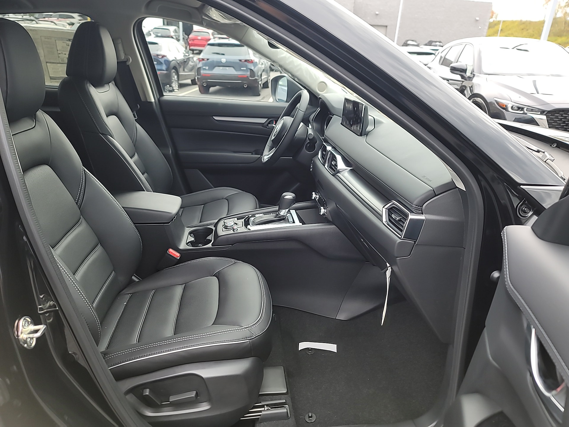 2025 Mazda CX-5 - Photo 29