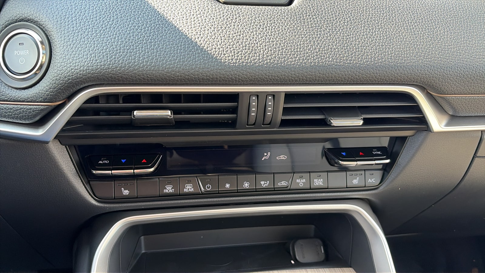 2025 Mazda CX-70 Premium Package - Photo 22