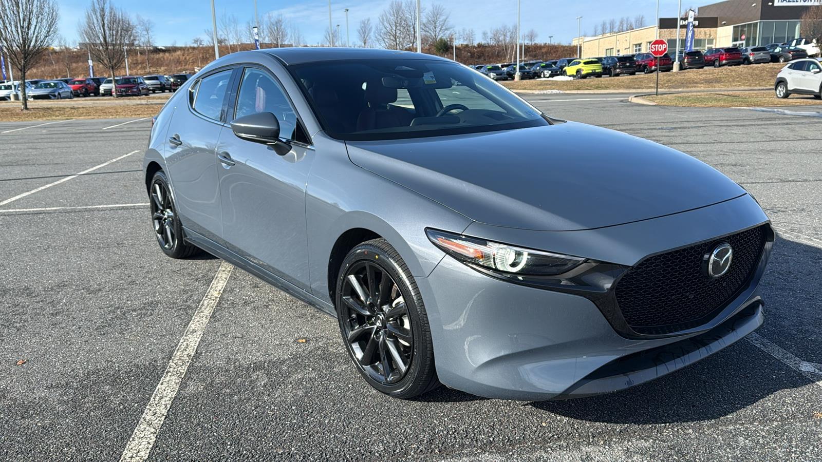 2024 Mazda Mazda3 Premium's photo