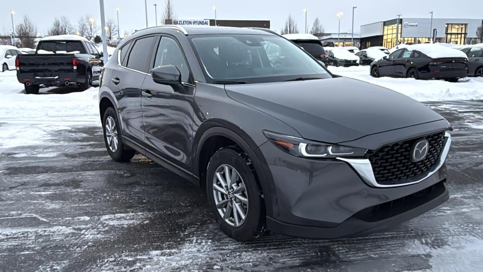 2023 Mazda CX-5 S Preferred package's photo