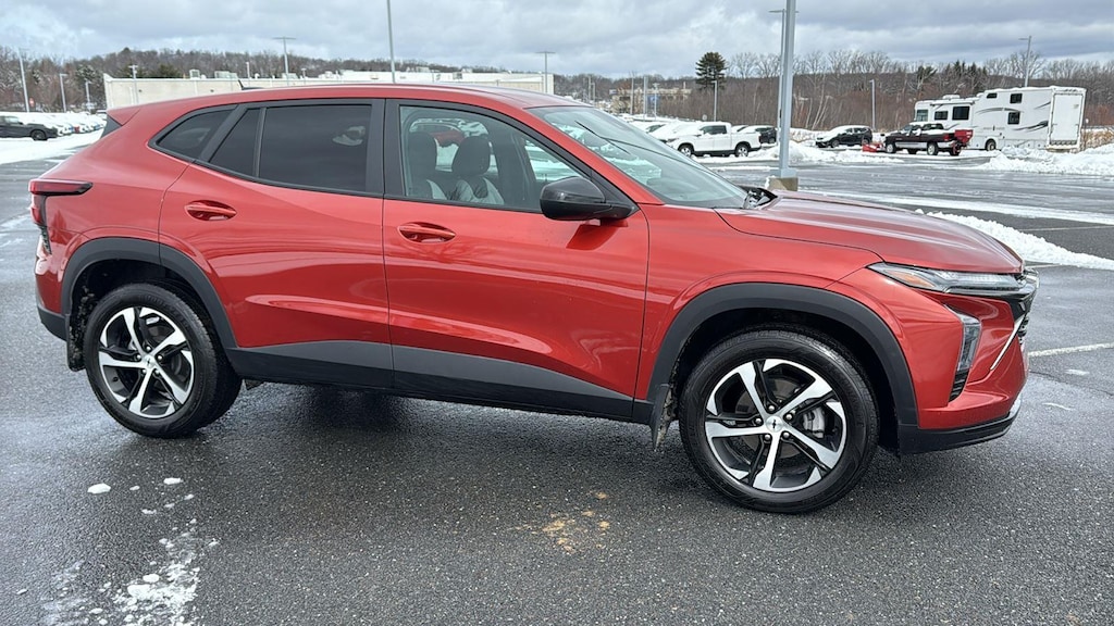 Used 2024 Chevrolet Trax 1RS SUV