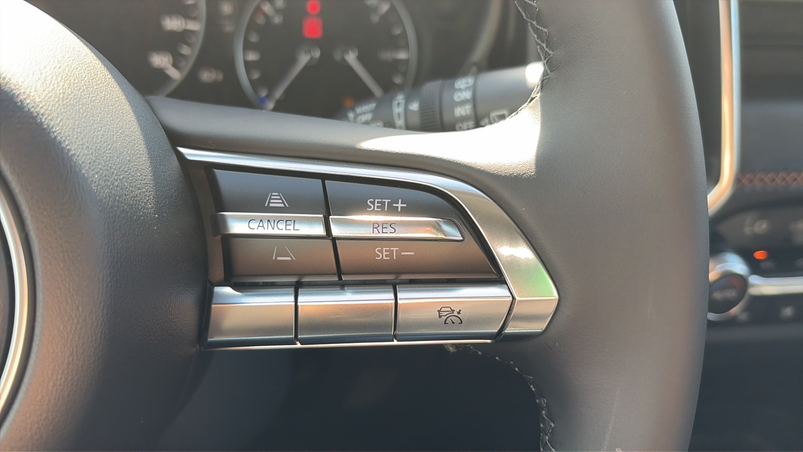 2025 Mazda CX-50 Premium Plus's photo