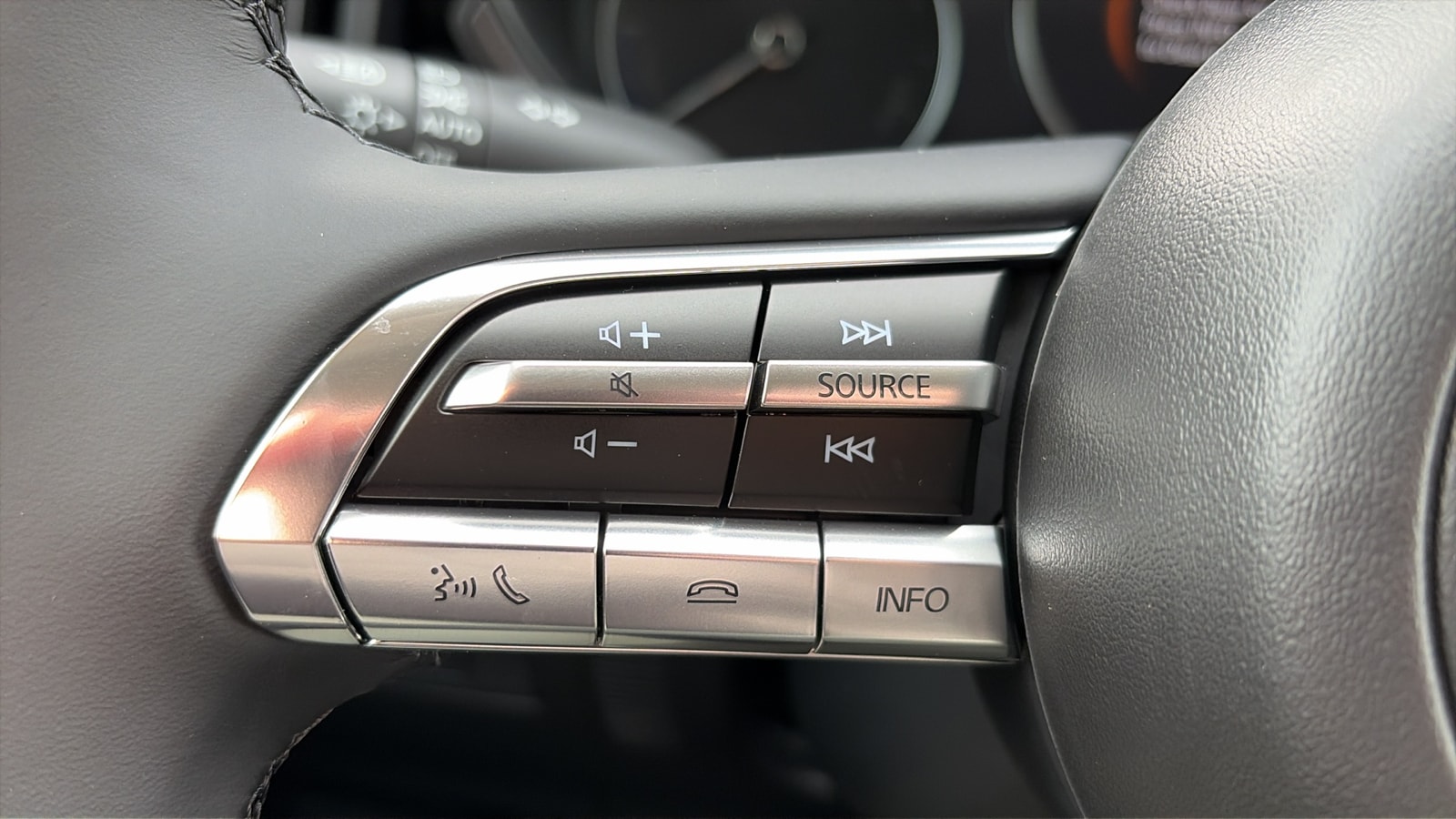 2025 Mazda CX-50 Preferred - Photo 16