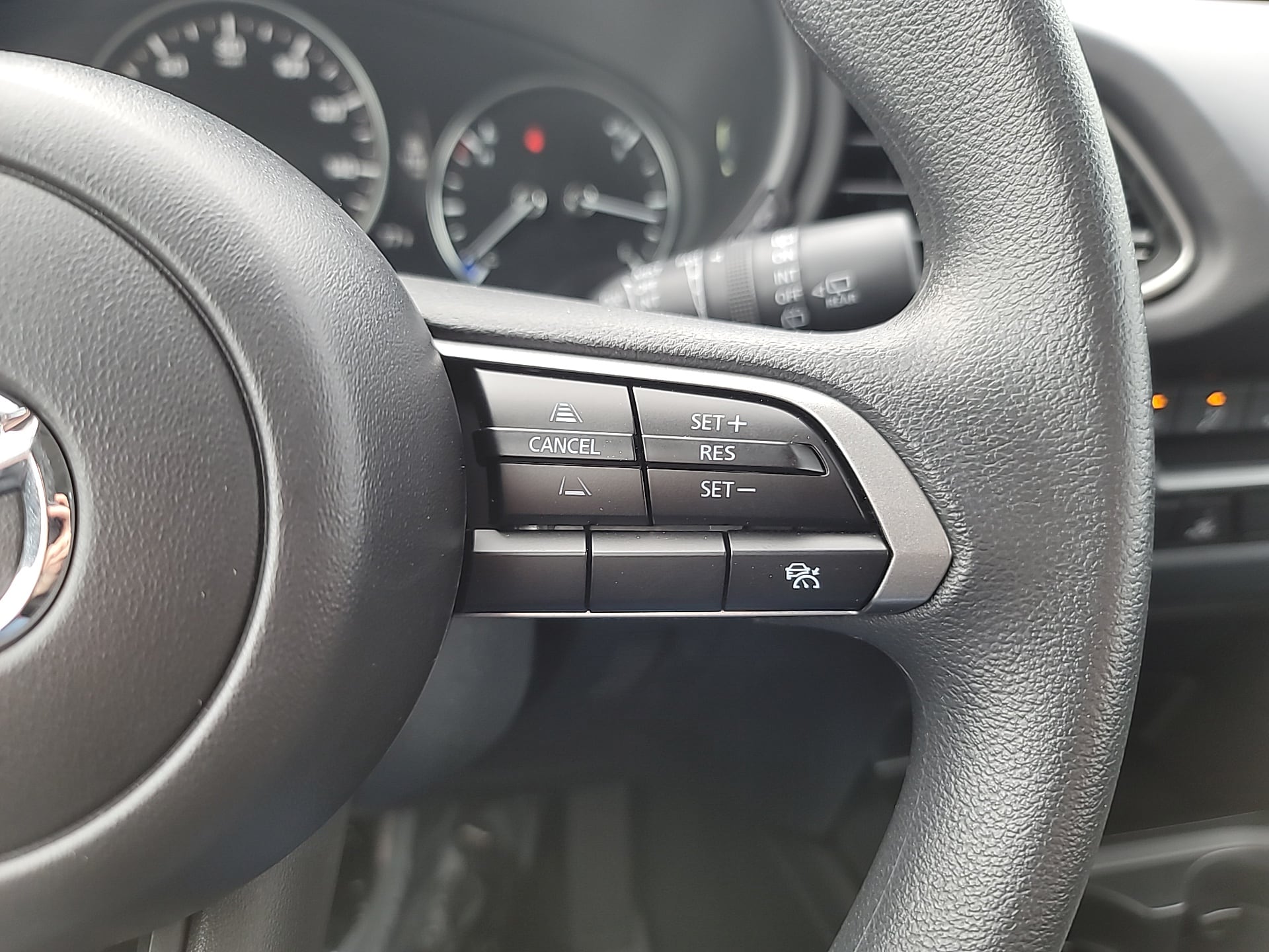 2025 Mazda CX-30 S - Photo 13