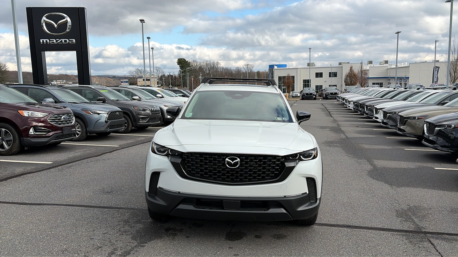 2025 Mazda CX-50 Premium Plus's photo