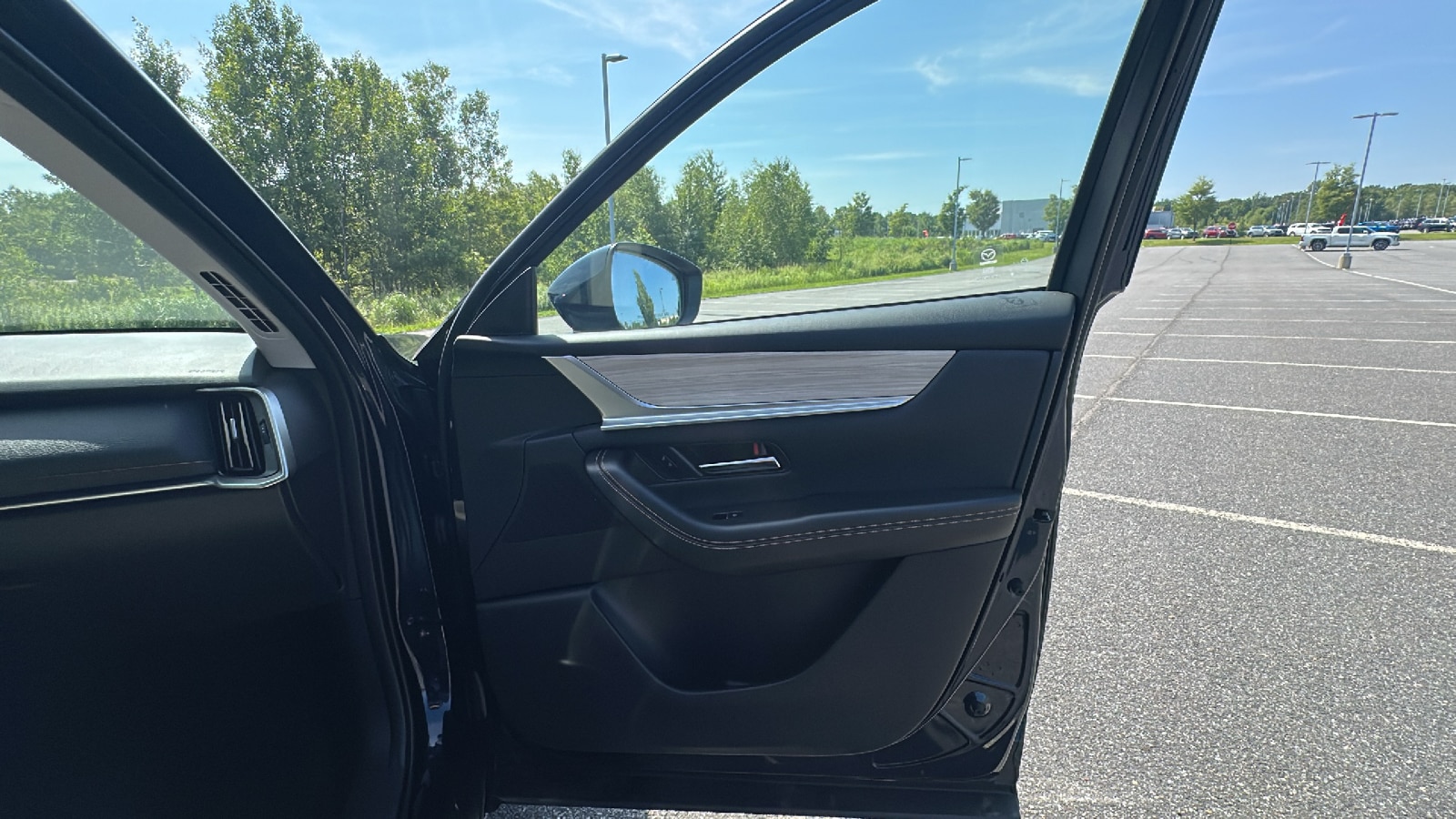 2024 Mazda CX-90 Preferred Package - Photo 18