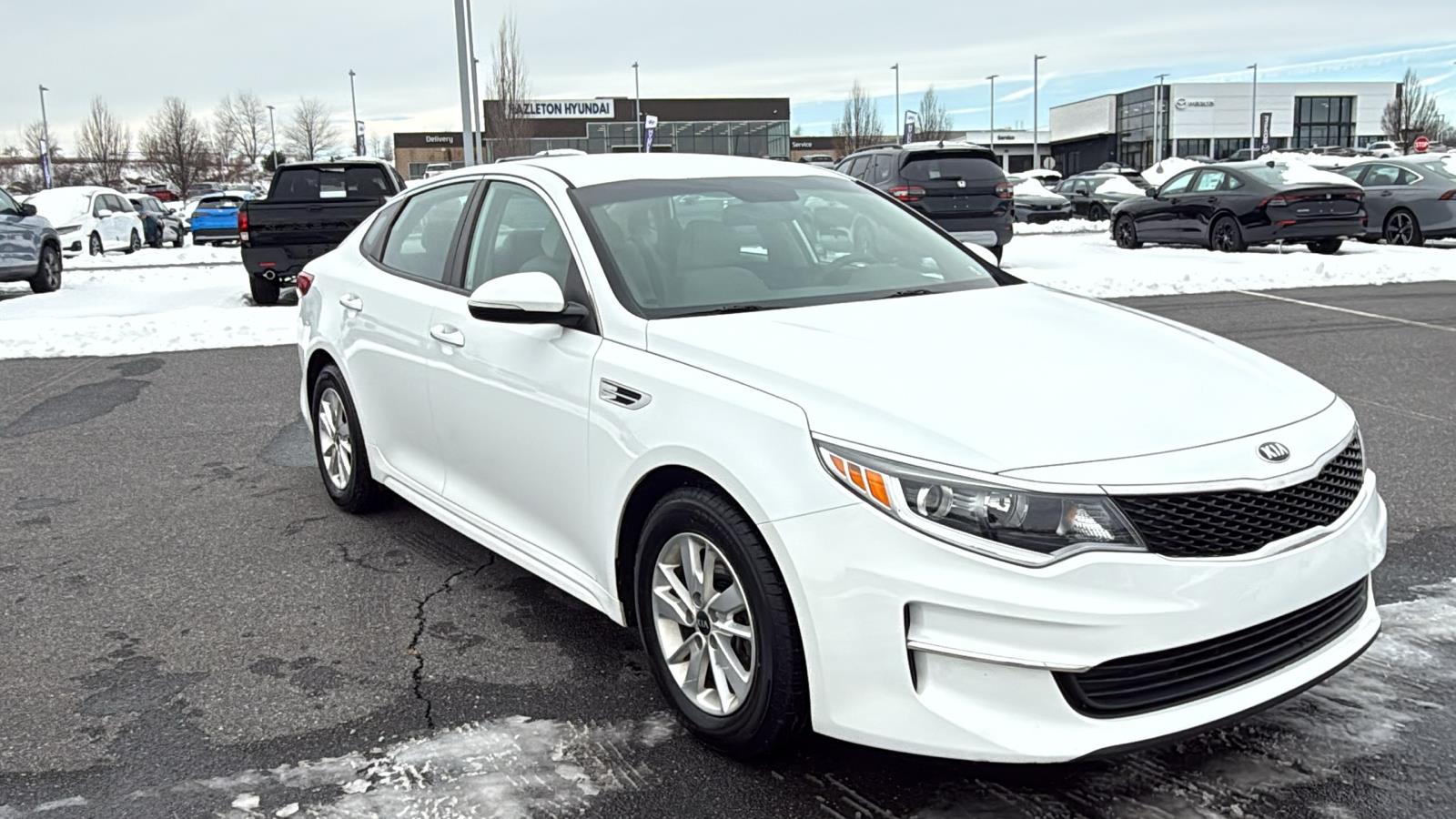 2017 Kia Optima LX's photo