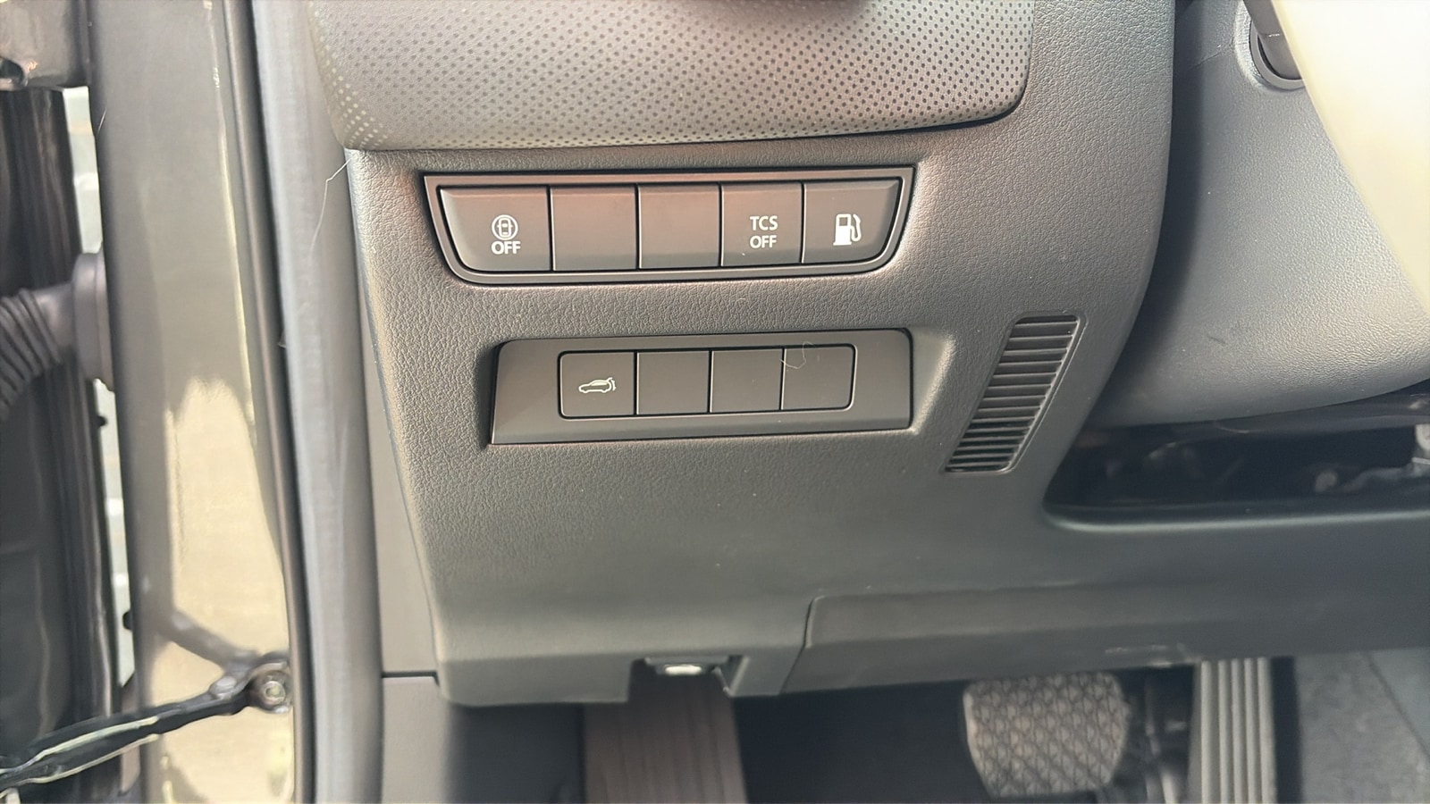 2025 Mazda CX-50 Preferred - Photo 12