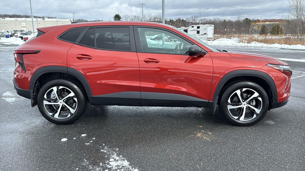 Used 2024 Chevrolet Trax 1RS SUV