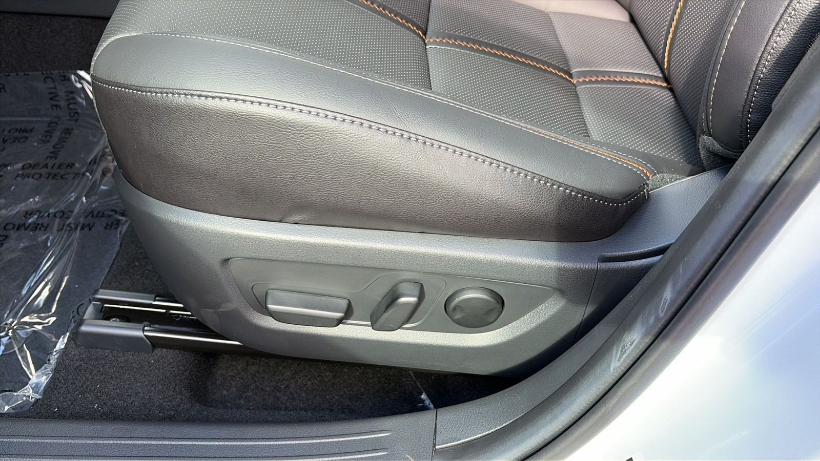 2025 Mazda CX-50 Premium - Photo 13