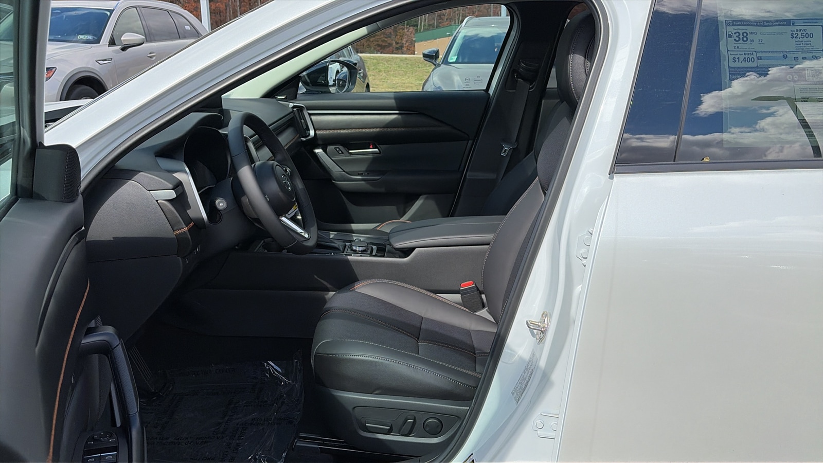 2025 Mazda CX-50 Premium - Photo 12