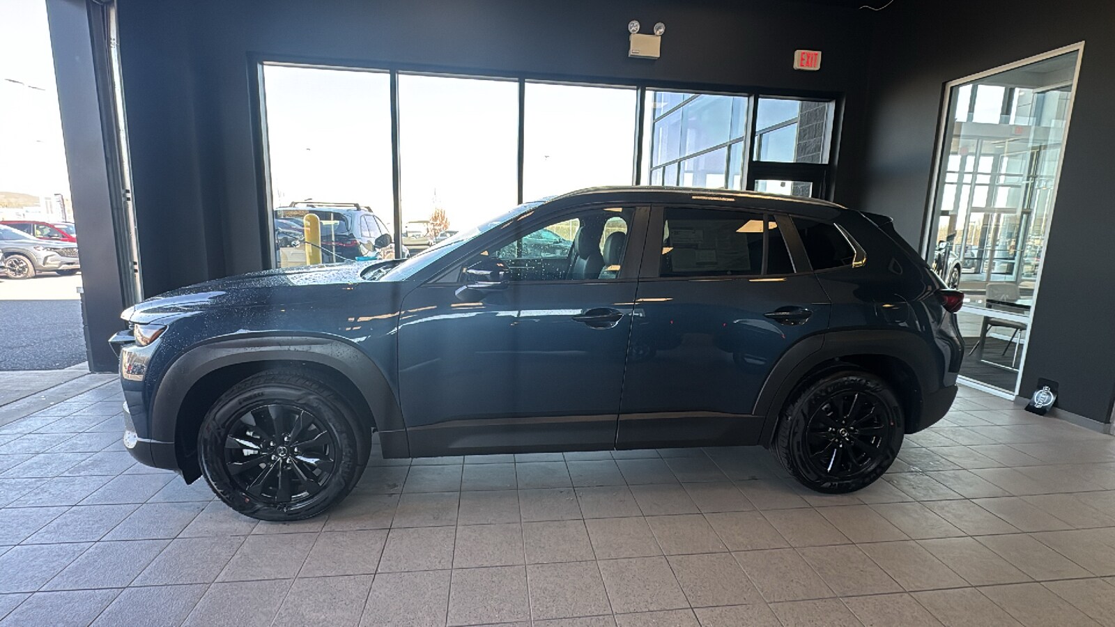 2025 Mazda CX-50 2.5 S Premium photo 4