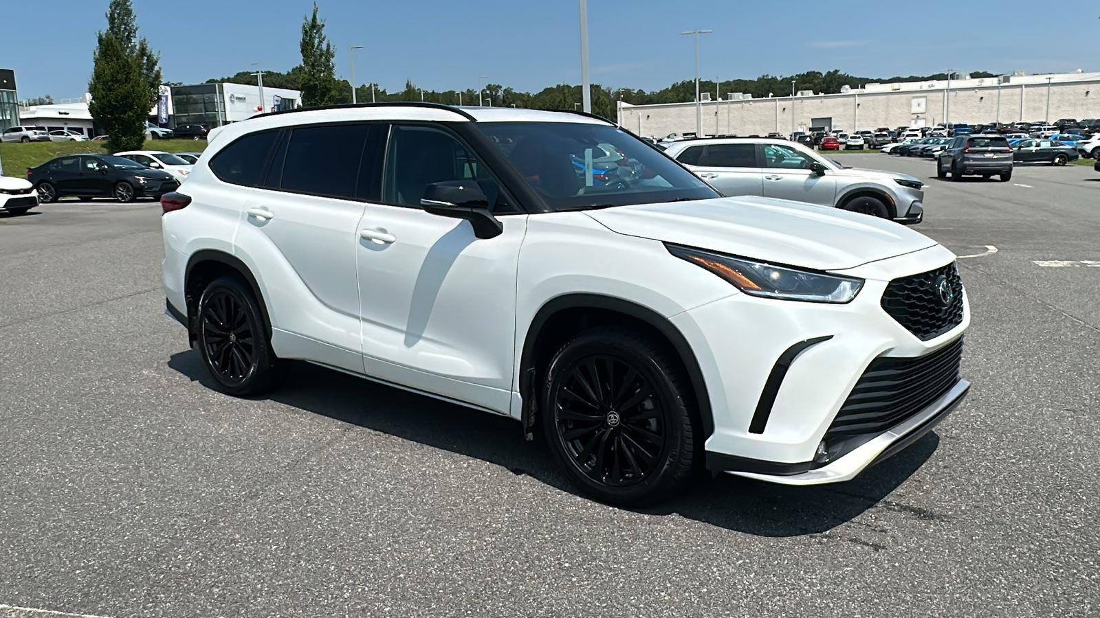 2023 Toyota Highlander XSE photo 2