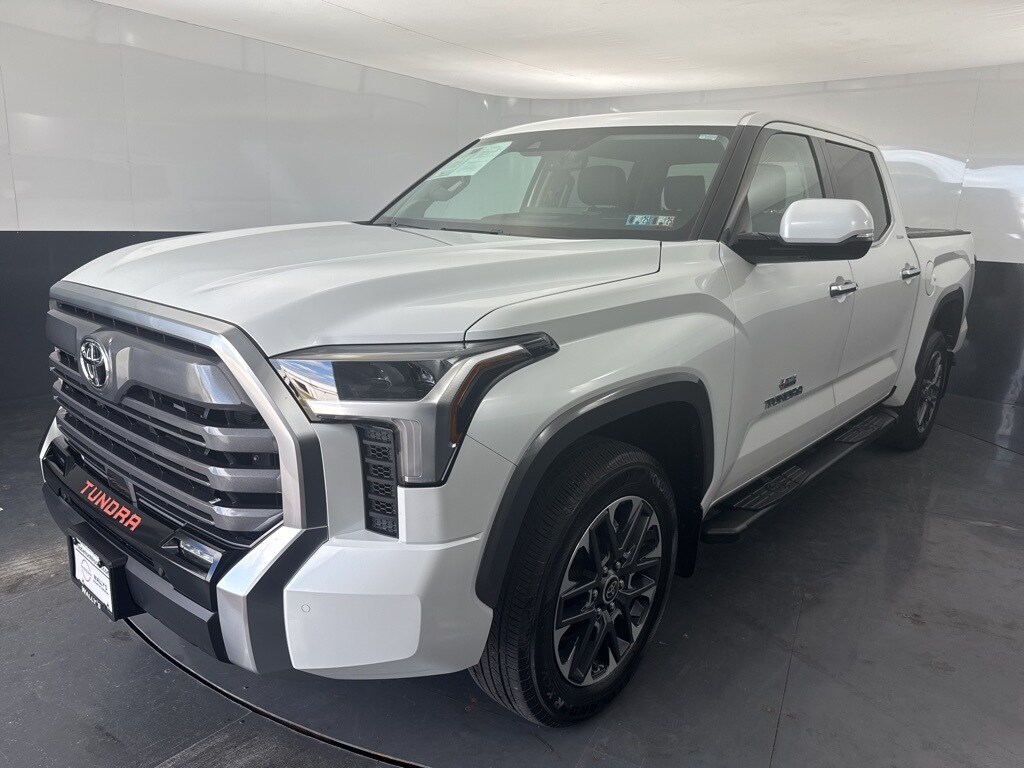 2022 Toyota Tundra Limited photo 3