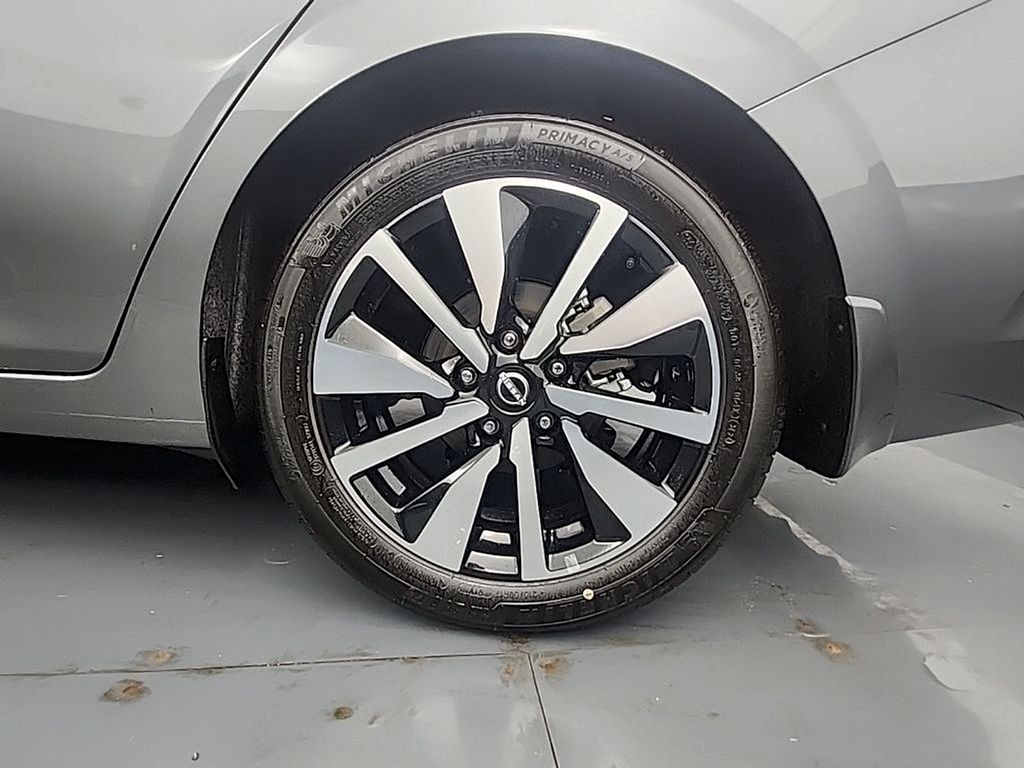 2025 Nissan Sentra SV - Photo 29