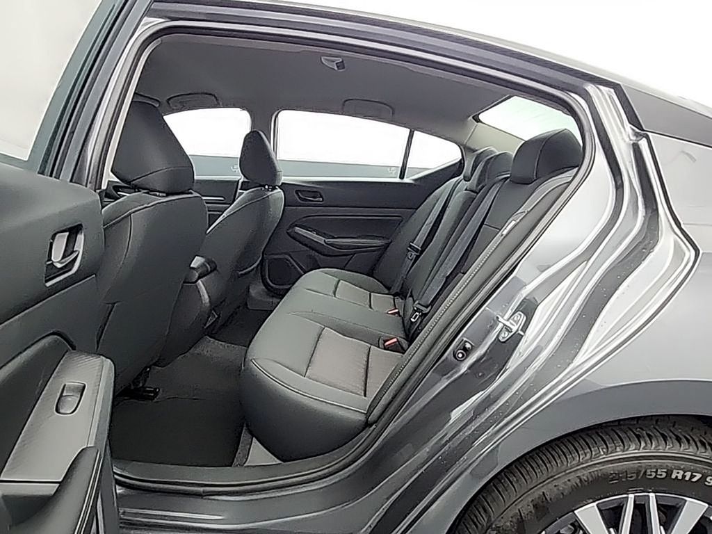 2025 Nissan Altima SV - Photo 22