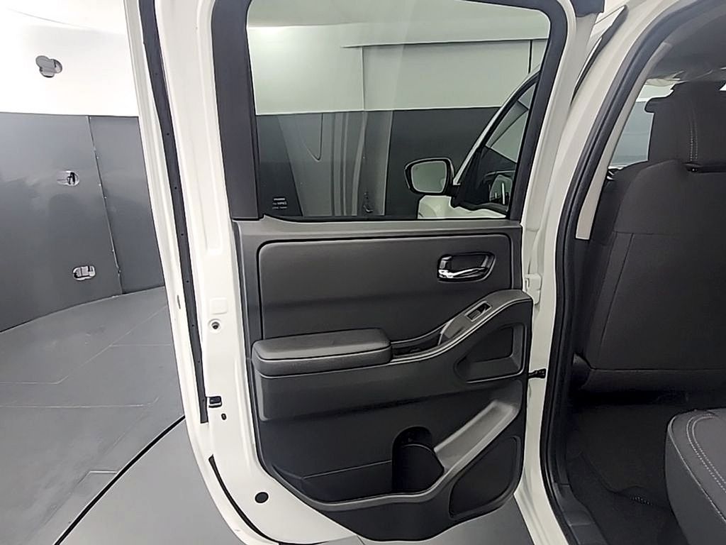 2026 Nissan Frontier SV - Photo 16