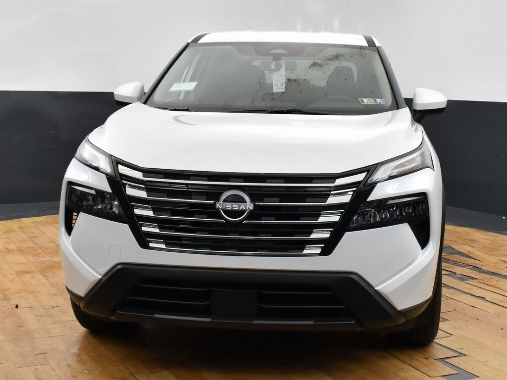 2025 Nissan Rogue SV photo 2