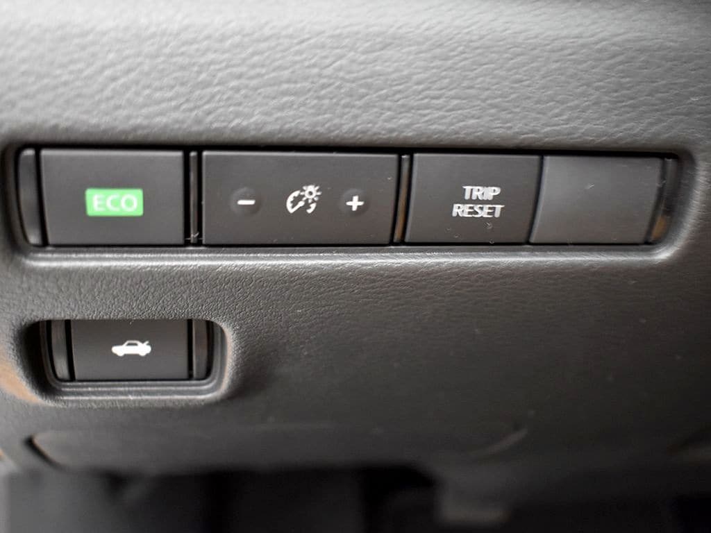 2025 Nissan Sentra SV - Photo 19