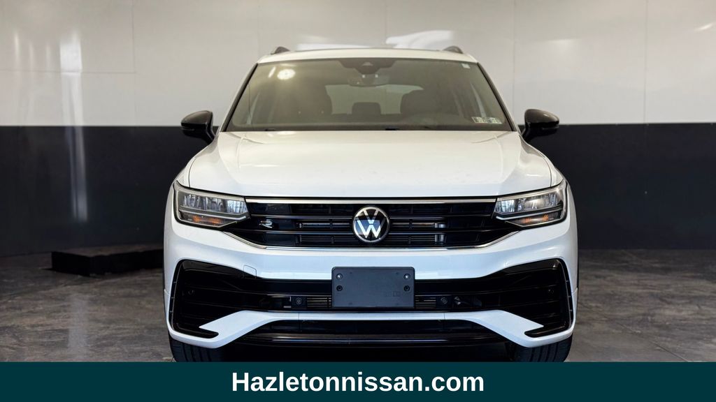 2023 Volkswagen Tiguan SE R-LINE BLACK