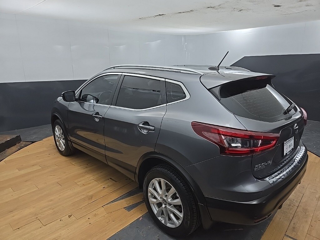 2020 Nissan Rogue Sport SV photo 3