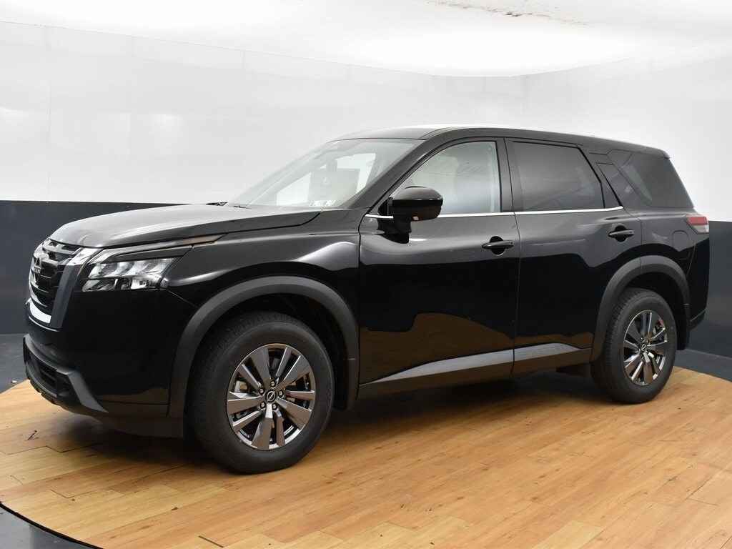 2025 Nissan Pathfinder S photo 4