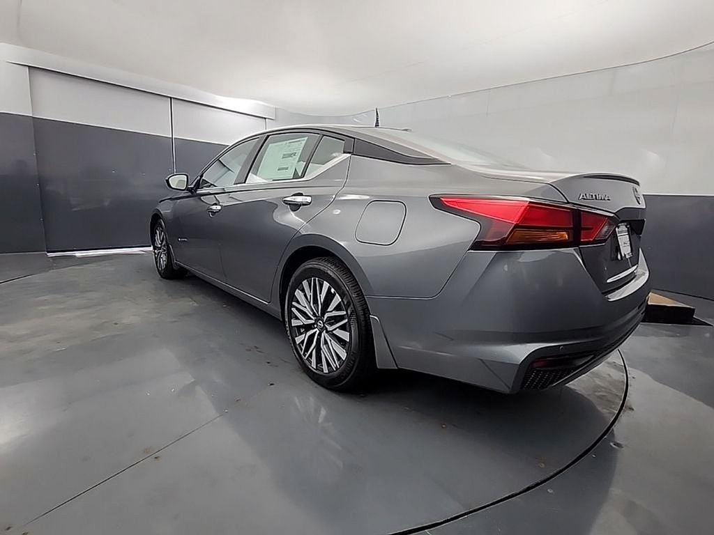 2025 Nissan Altima SV - Photo 7