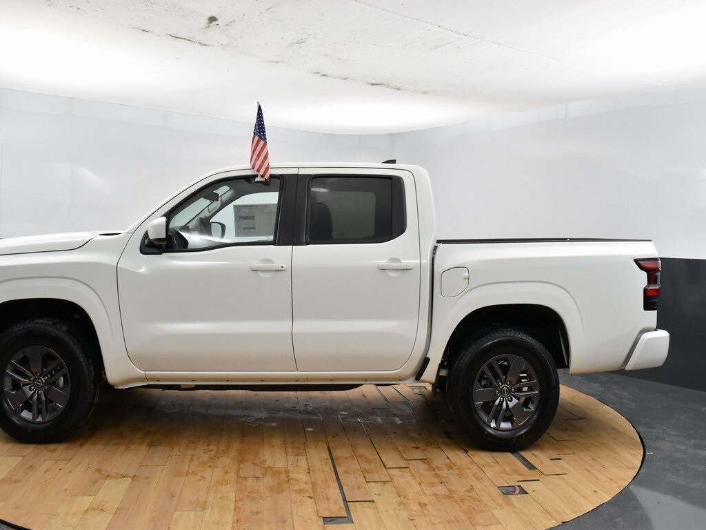 2025 Nissan Frontier SV photo 4