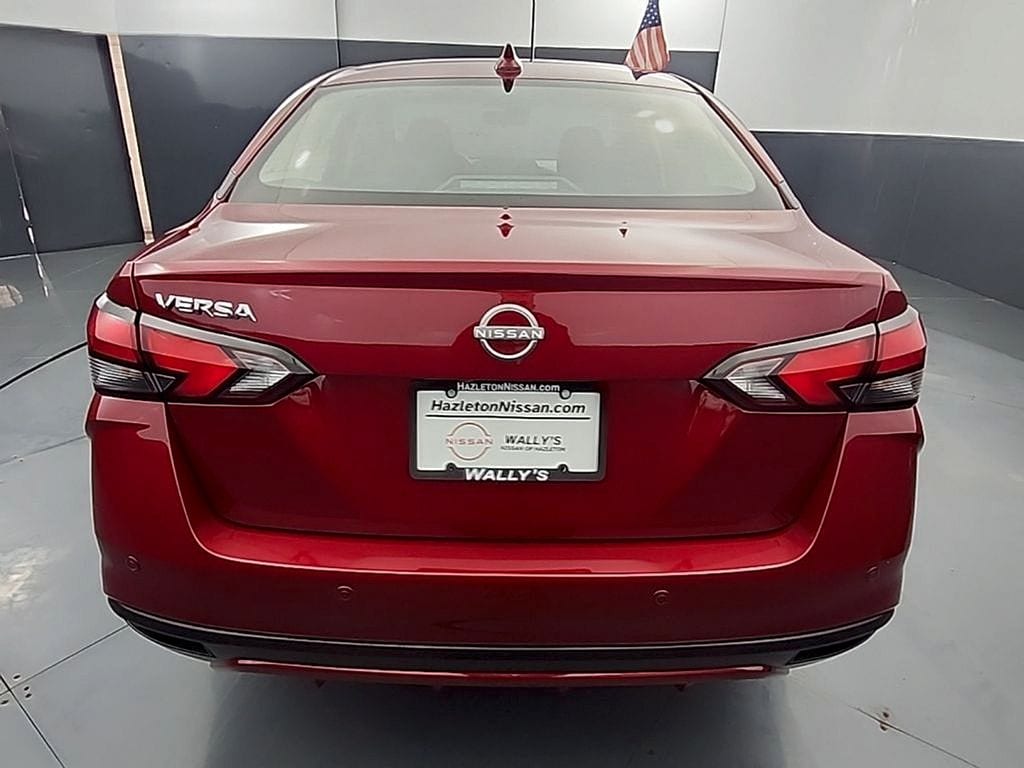 2025 Nissan Versa Sedan SV - Photo 6