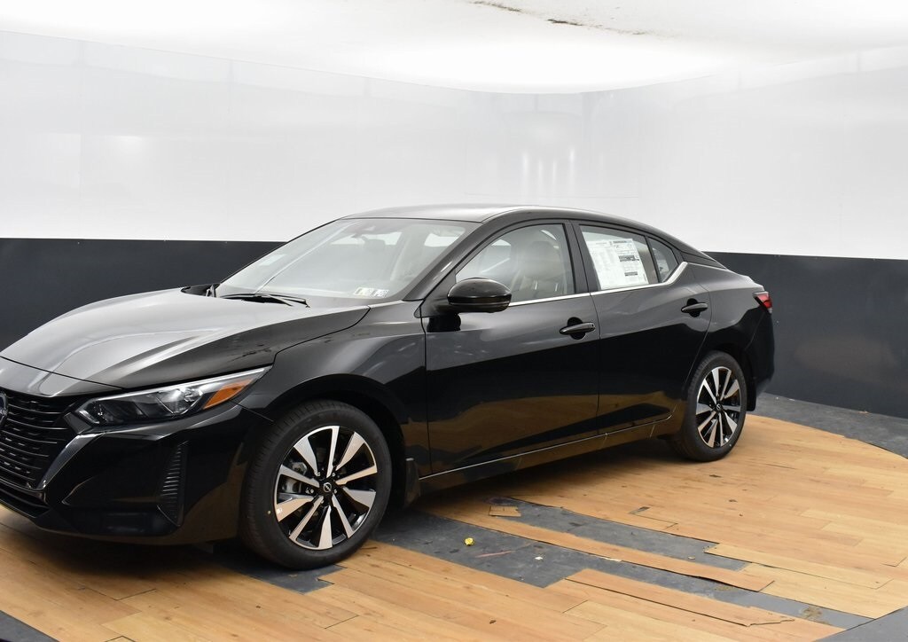 2025 Nissan Sentra SV photo 3